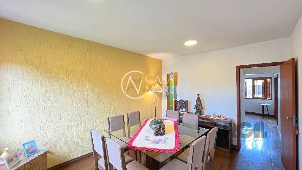 Casa à venda com 3 quartos, 207m², Rua Doutor Hermes Pacheco no bairro Aberta dos Morros em Porto Alegre