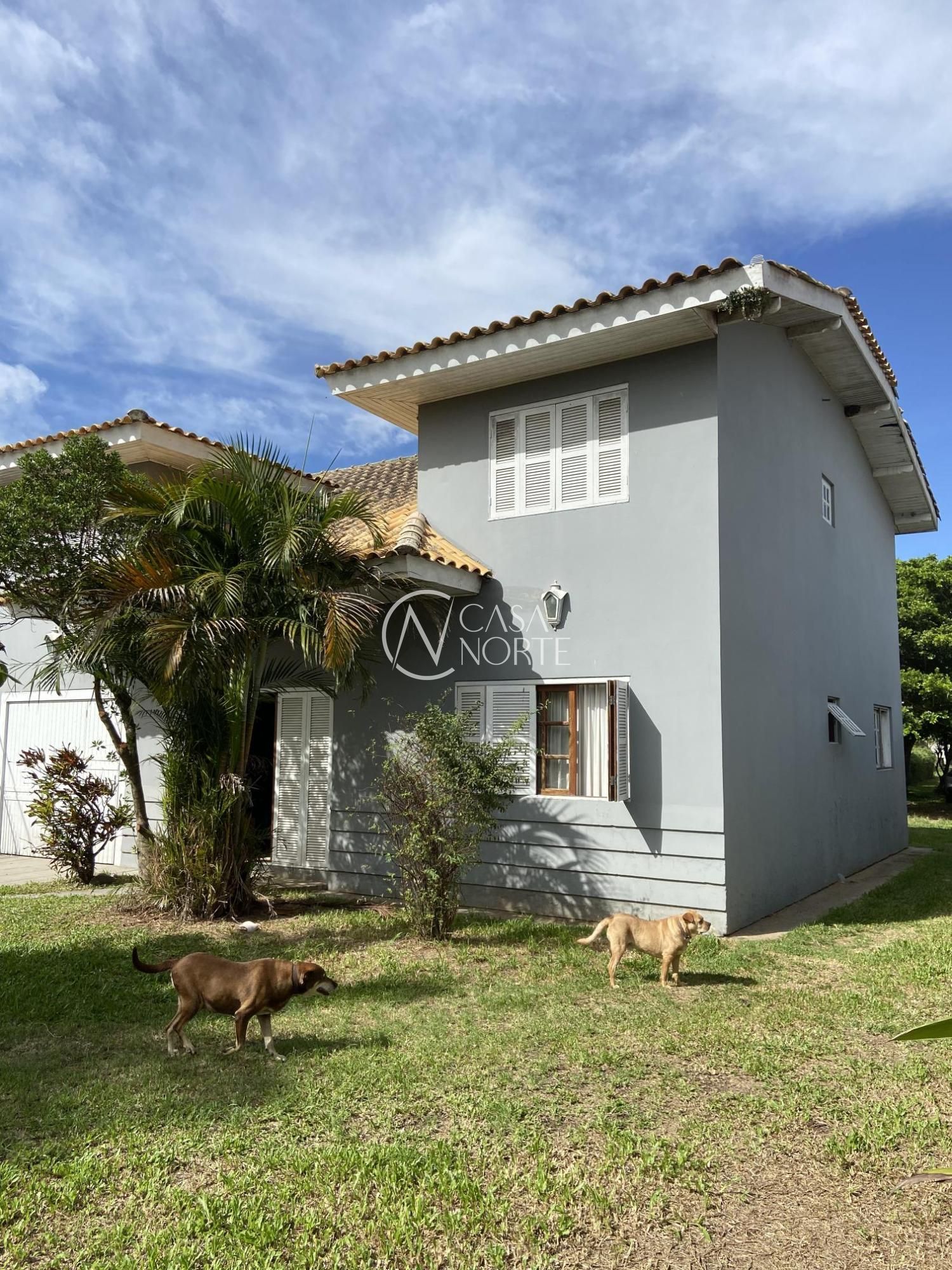 Casa à venda com 4 quartos, 216m², 3 vagas, Estrada do Varejão no bairro Lami em Porto Alegre