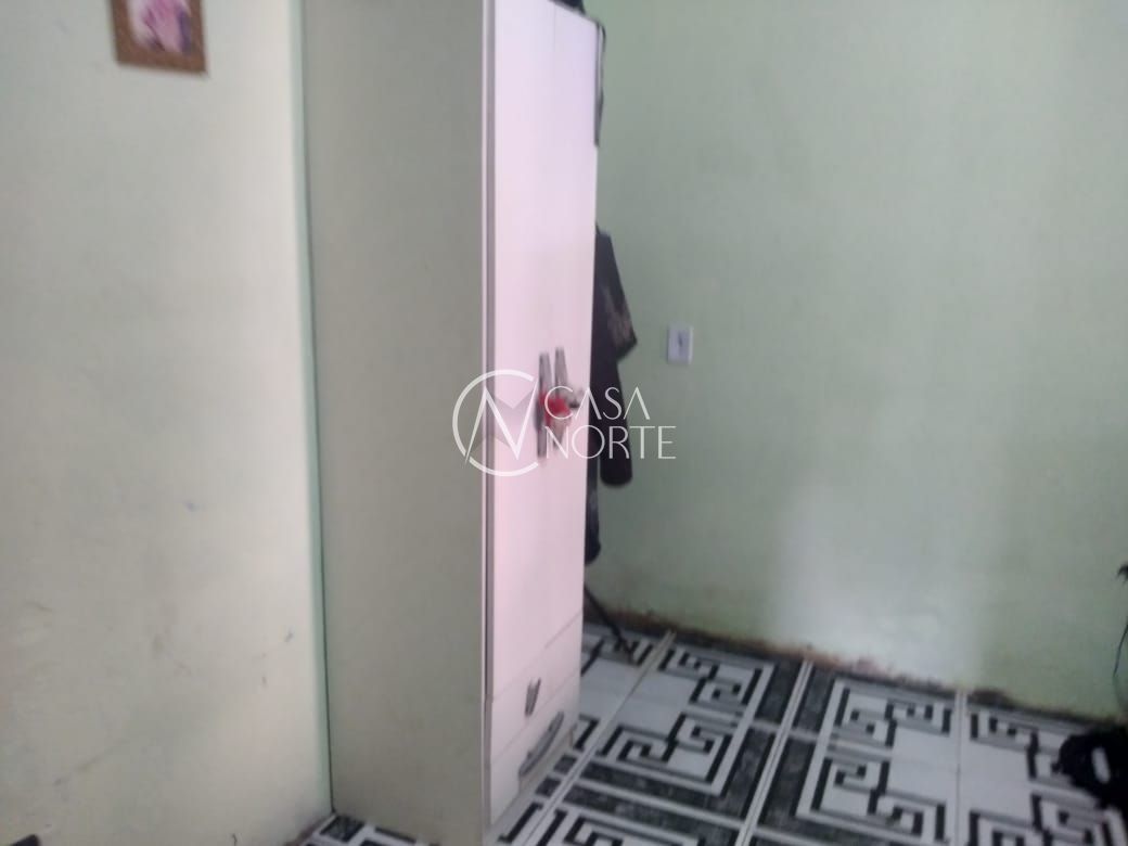 Casa à venda com 3 quartos, 75m², 5 vagas, Rua David Cherman no bairro Restinga em Porto Alegre