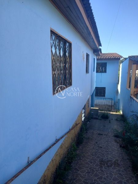 Casa à venda com 3 quartos, 300m², 1 vaga, Rua Modesto Pereira Pinto no bairro Cavalhada em Porto Alegre