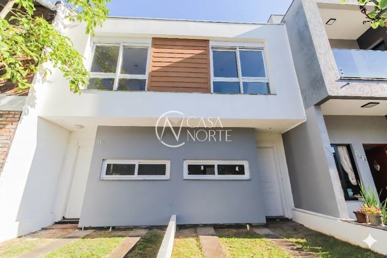 Casa à venda com 2 quartos, 77m², 2 suítes, 2 vagas, Rua Álamo no bairro Hípica em Porto Alegre