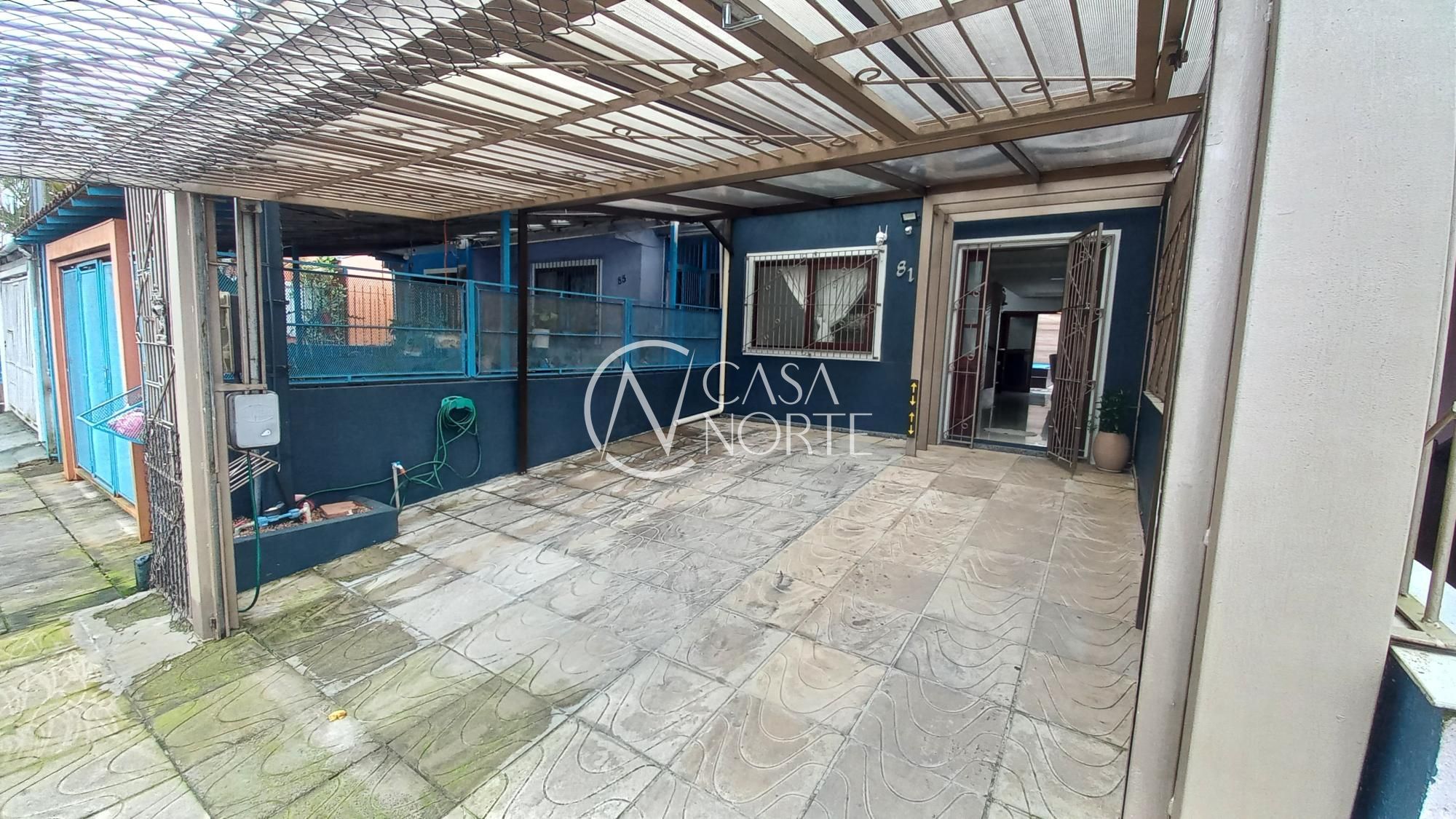 Casa à venda com 3 quartos, 106m², 1 suíte, 2 vagas, Rua Elmo Born no bairro Hípica em Porto Alegre