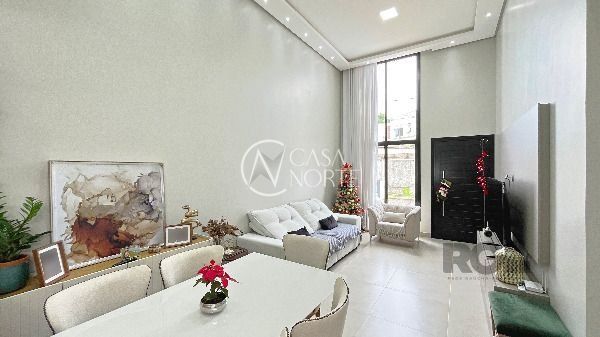 Casa de Condomínio à venda com 3 quartos, 100m², 1 suíte, 2 vagas, Rua Carlos Maximiliano Fayet no bairro Hípica em Porto Alegre