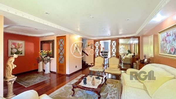 Casa à venda com 3 quartos, 340m², 3 suítes, 4 vagas, Rua Engenheiro Renato Costa Leite no bairro Ipanema em Porto Alegre
