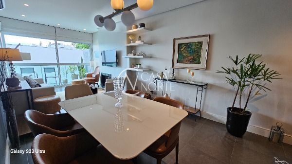 Apartamento à venda com 2 quartos, 84m², 1 suíte, 3 vagas, Rua Moema no bairro Chácara das Pedras em Porto Alegre