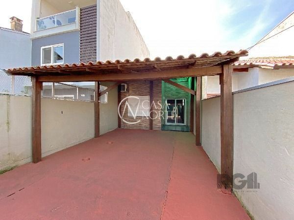 Casa à venda com 2 quartos, 70m², 2 vagas, Rua Professora Doutora Hebe Tourinho no bairro Aberta dos Morros em Porto Alegre