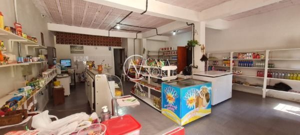 Casa à venda com 4 quartos, 200m², Rua Rubem Pereira Torelly no bairro Restinga em Porto Alegre