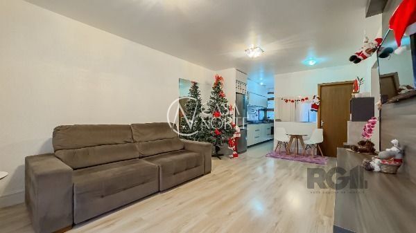 Casa à venda com 3 quartos, 100m², 1 suíte, 2 vagas, Rua Geraldo Tollens Linck no bairro Hípica em Porto Alegre