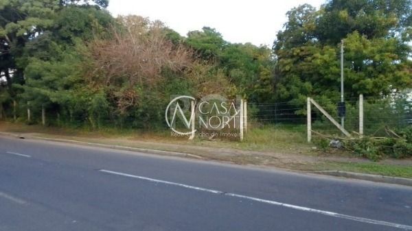 Terreno à venda  com 590m², Avenida Juca Batista no bairro Cavalhada em Porto Alegre