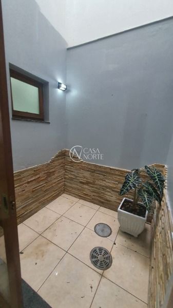 Casa à venda com 3 quartos, 251m², 1 suíte, 2 vagas, Rua Ladislau Neto no bairro Ipanema em Porto Alegre