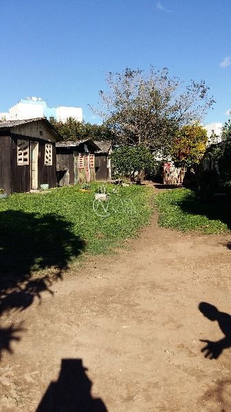 Terreno à venda  com 2178m², Estrada Chácara do Banco no bairro Restinga em Porto Alegre