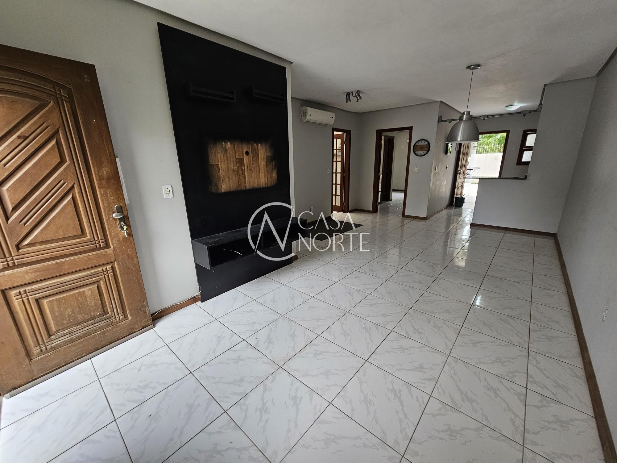 Casa à venda com 2 quartos, 79m², 1 suíte, 1 vaga, Rua Constantino Fernando Onorato Bottin no bairro Hípica em Porto Alegre