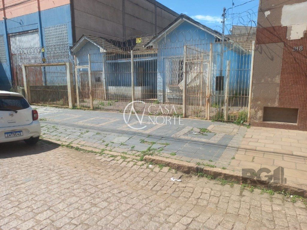 Terreno à venda  com 286m², Avenida Paraná no bairro São Geraldo em Porto Alegre