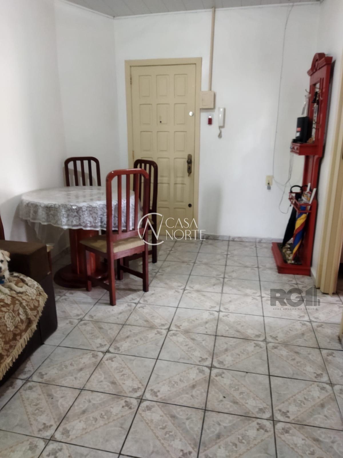 Apartamento à venda com 2 quartos, 40m², Rua Comendador Azevedo no bairro Floresta em Porto Alegre