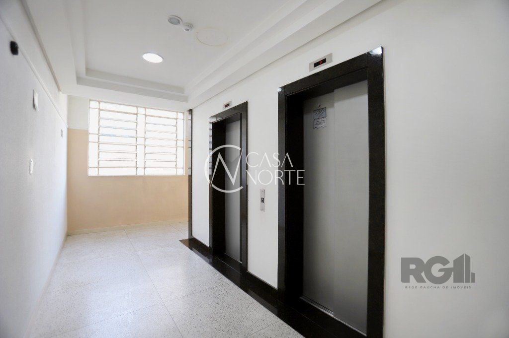 Apartamento à venda com 2 quartos, 98m², Avenida Cristóvão Colombo no bairro Floresta em Porto Alegre