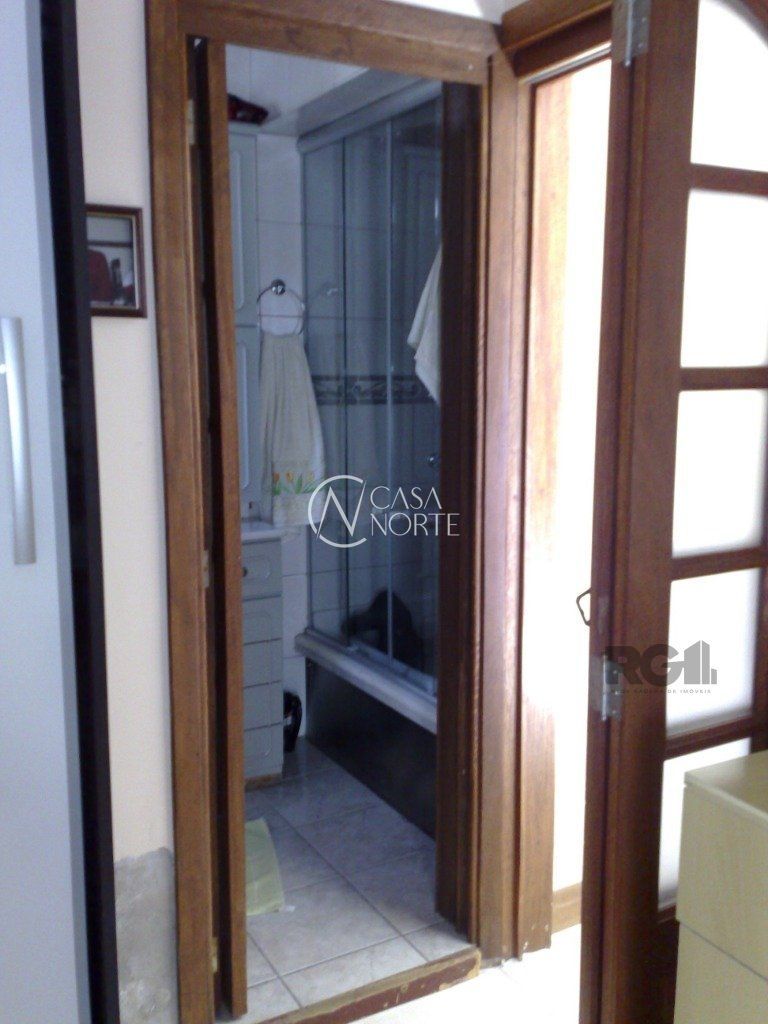 Apartamento à venda com 2 quartos, 75m², Avenida Capivari no bairro Cristal em Porto Alegre