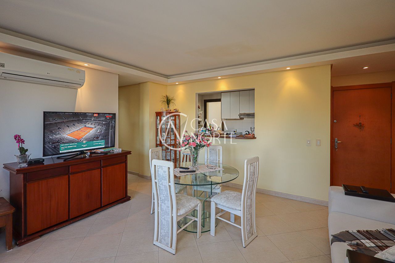 Apartamento à venda com 3 quartos, 90m², 1 suíte, 1 vaga, Avenida Grécia no bairro Passo da Areia em Porto Alegre