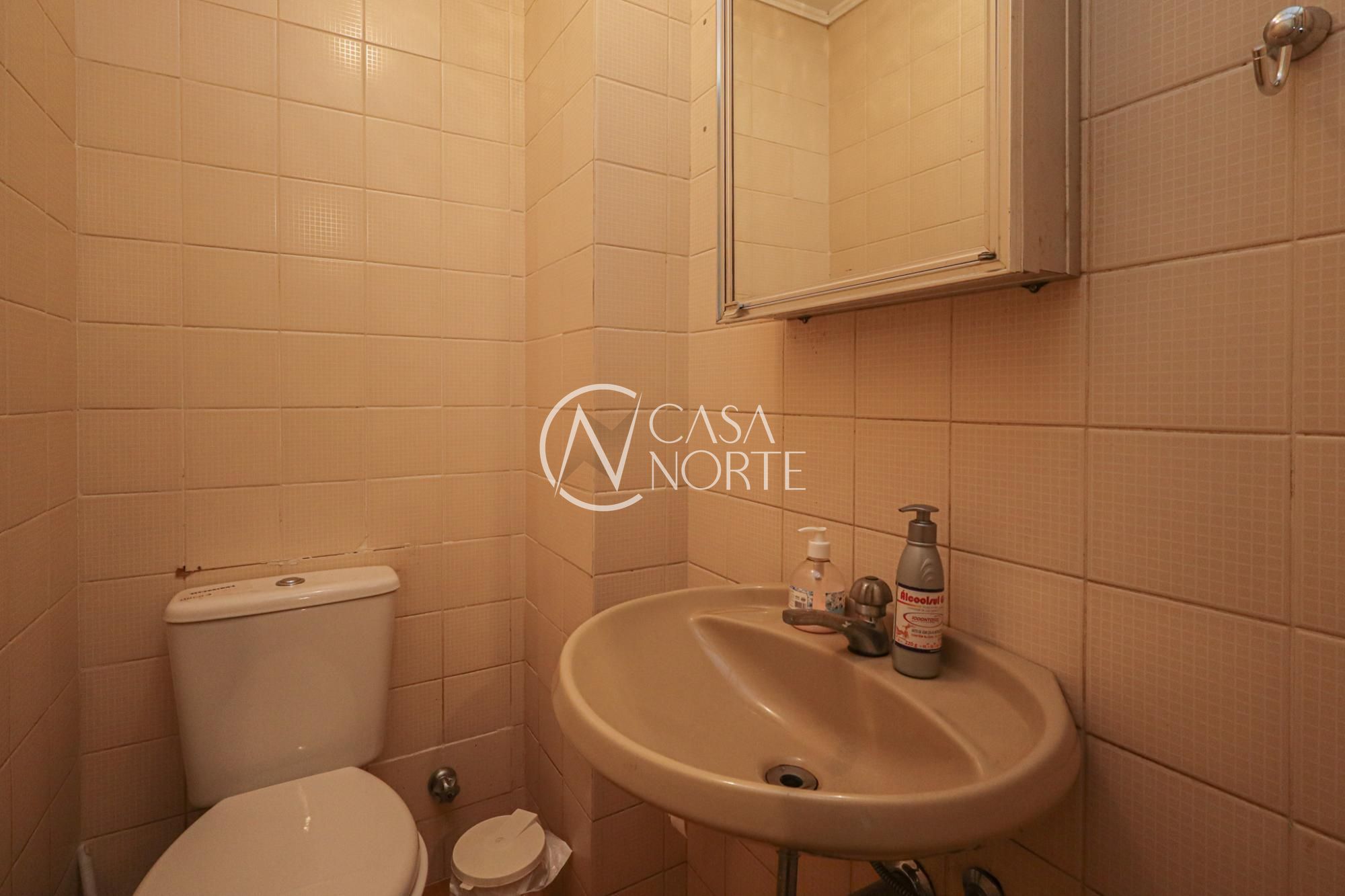 Sala Comercial à venda com 2 quartos, 26m², Avenida Cristovão Colombo no bairro Floresta em Porto Alegre