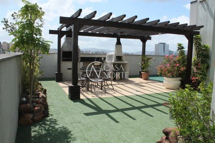 Apartamento à venda com 2 quartos, 88m², 1 suíte, 2 vagas, Rua Washington Luiz no bairro Centro Histórico em Porto Alegre