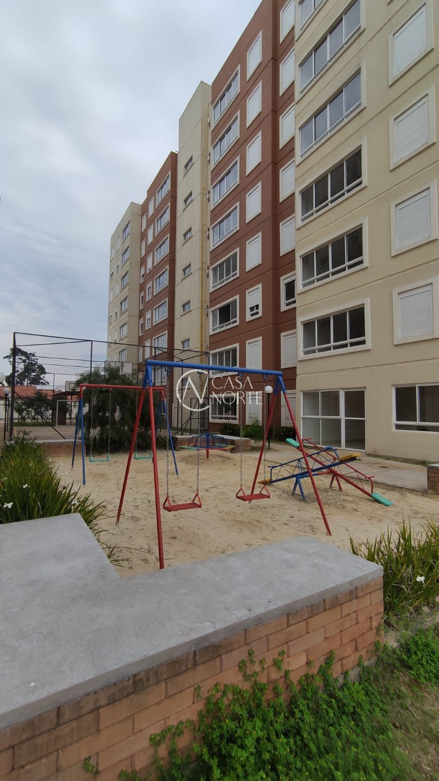 Apartamento à venda com 1 quarto, 42m², 1 vaga, Avenida João Ferreira Jardim no bairro Parque Santa Fé em Porto Alegre