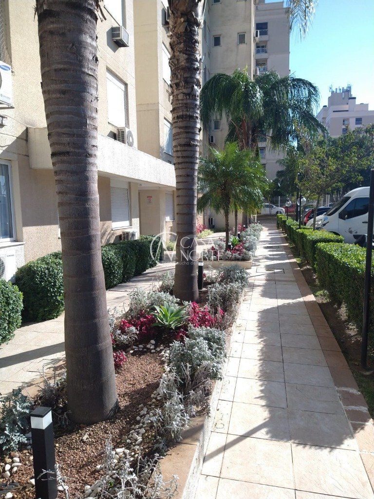 Apartamento à venda com 2 quartos, 48m², Avenida Engenheiro Francisco Rodolfo Simch no bairro Sarandi em Porto Alegre