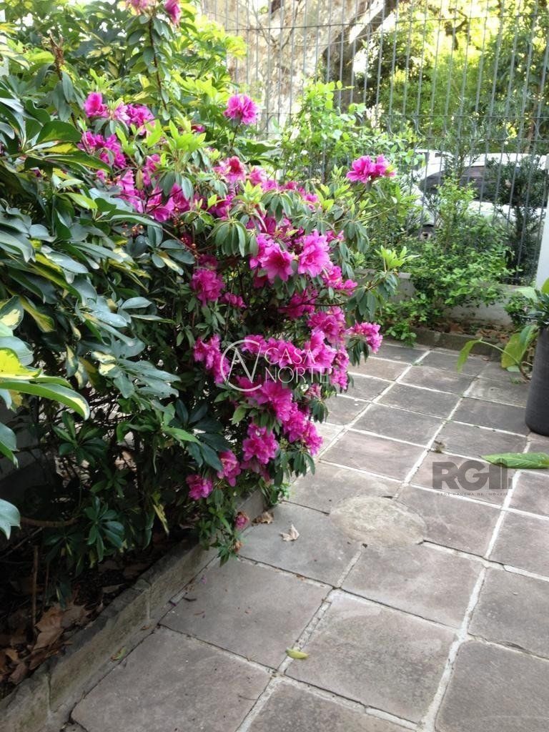 Sobrado à venda com 6 quartos, 257m², 3 vagas, Avenida Viena no bairro São Geraldo em Porto Alegre