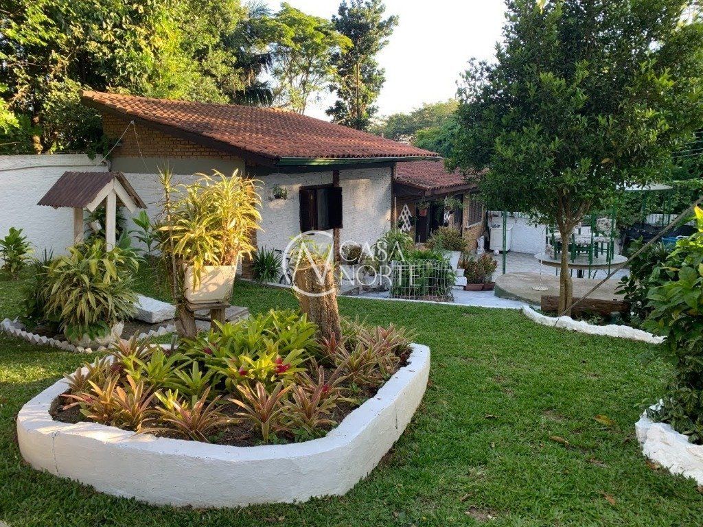 Sítio à venda com 3 quartos, 2000m², 2 vagas, Rua Hygino Russi Lima no bairro Ponta Grossa em Porto Alegre