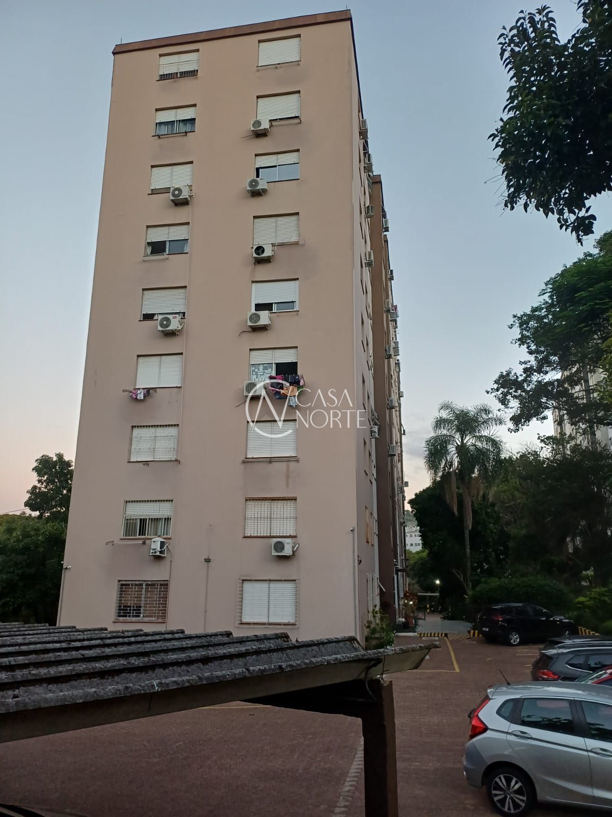 Apartamento à venda com 2 quartos, 56m², 1 vaga, Rua Aracy Froes no bairro Jardim Sabará em Porto Alegre