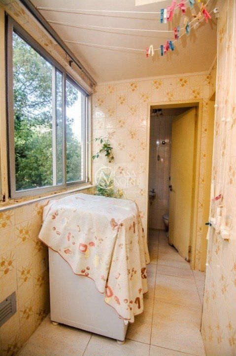 Apartamento à venda com 2 quartos, 77m², 1 vaga, Rua Carlos Von Koseritz no bairro São João em Porto Alegre