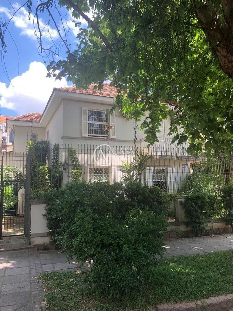 Sobrado à venda com 6 quartos, 257m², 3 vagas, Avenida Viena no bairro São Geraldo em Porto Alegre
