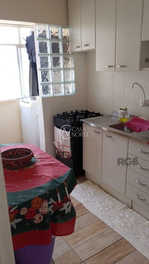 Apartamento à venda com 2 quartos, 63m², 1 vaga, Avenida Engenheiro Francisco Rodolfo Simch no bairro Sarandi em Porto Alegre