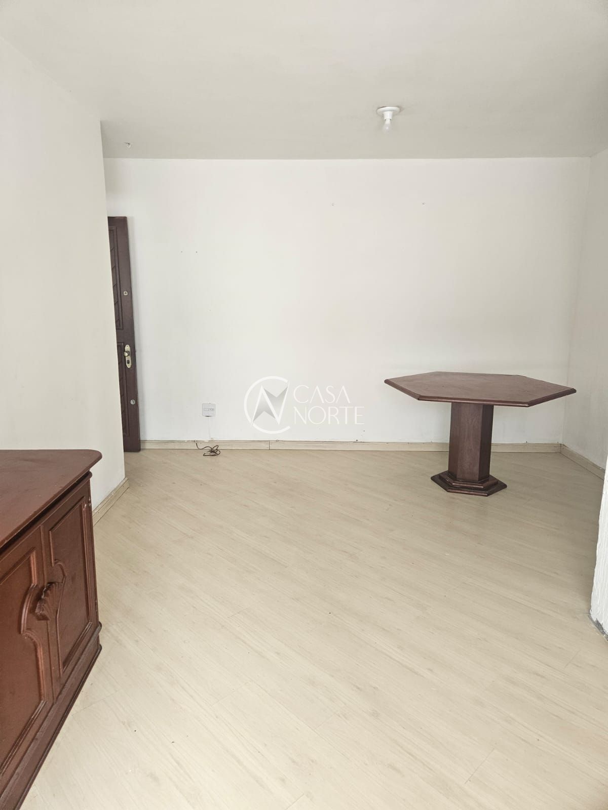 Apartamento à venda com 2 quartos, 65m², 1 vaga, Rua Alberto Silva no bairro Vila Ipiranga em Porto Alegre