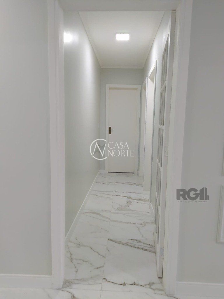 Apartamento à venda com 2 quartos, 75m², Rua João Paetzel no bairro Chácara das Pedras em Porto Alegre