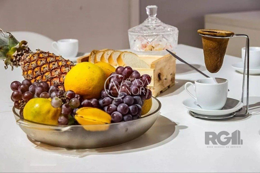 Studio à venda com 1 quarto, 27m², Rua Mucio Teixeira no bairro Menino Deus em Porto Alegre