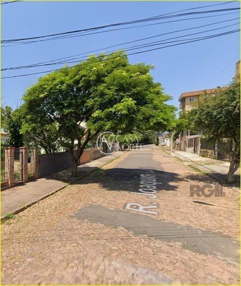 Terreno à venda  com 301m², Rua Joaquim Cruz no bairro Santo Antônio em Porto Alegre