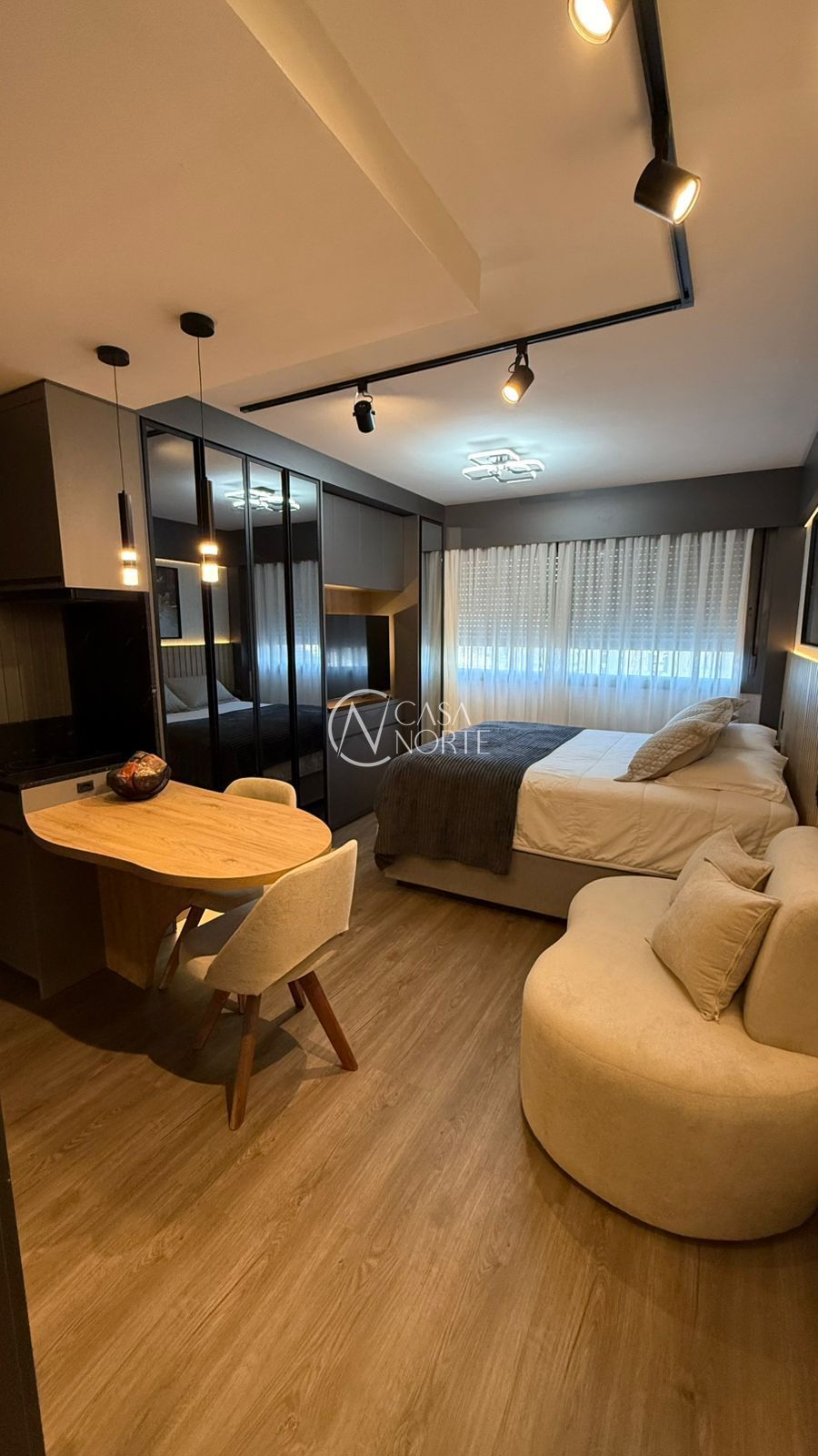 Loft à venda com 1 quarto, 29m², 1 vaga, Silva Jardim no bairro Mont Serrat em Porto Alegre