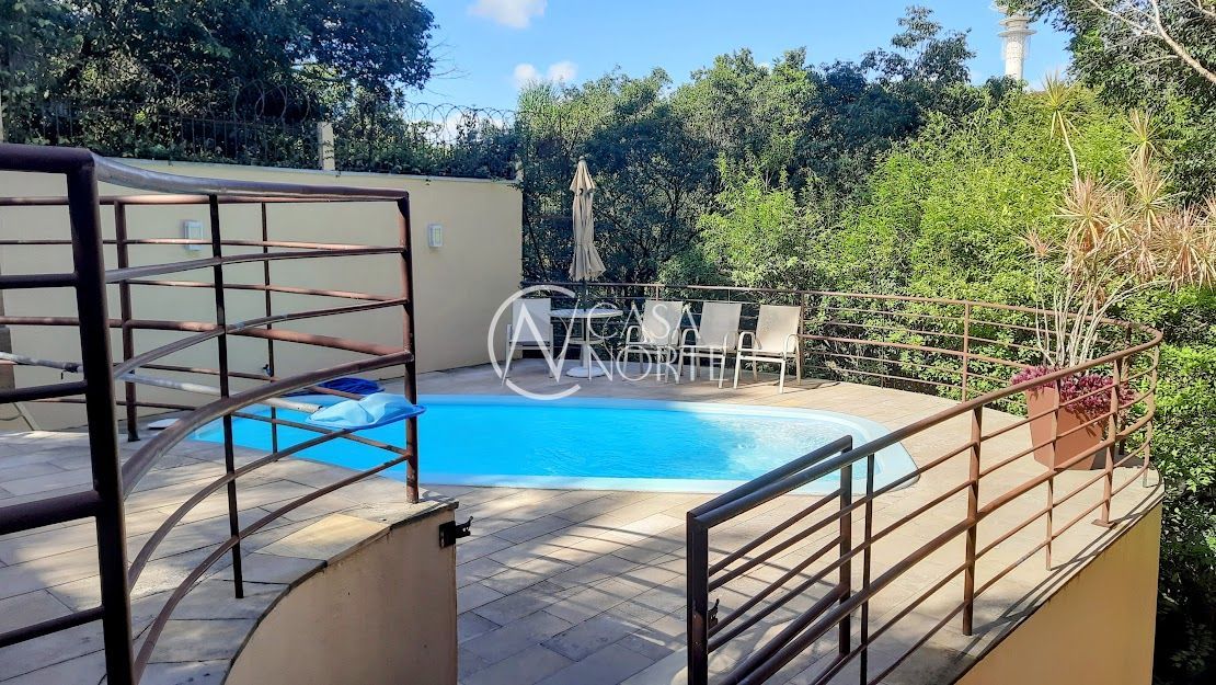 Casa de Condomínio à venda com 3 quartos, 177m², 1 suíte, 2 vagas, Rua Hipólito da Costa no bairro Santa Tereza em Porto Alegre