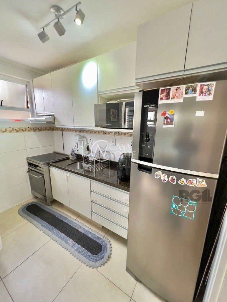 Apartamento à venda com 3 quartos, 75m², Rua Eurico Lara no bairro Medianeira em Porto Alegre