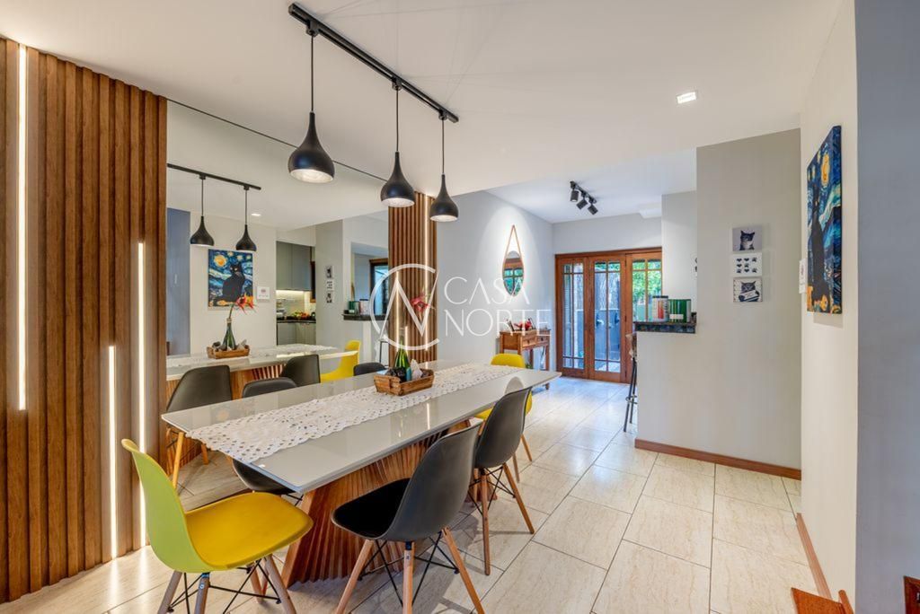 Casa de Condomínio à venda com 3 quartos, 162m², 1 suíte, 2 vagas, Rua Landel de Moura no bairro Tristeza em Porto Alegre