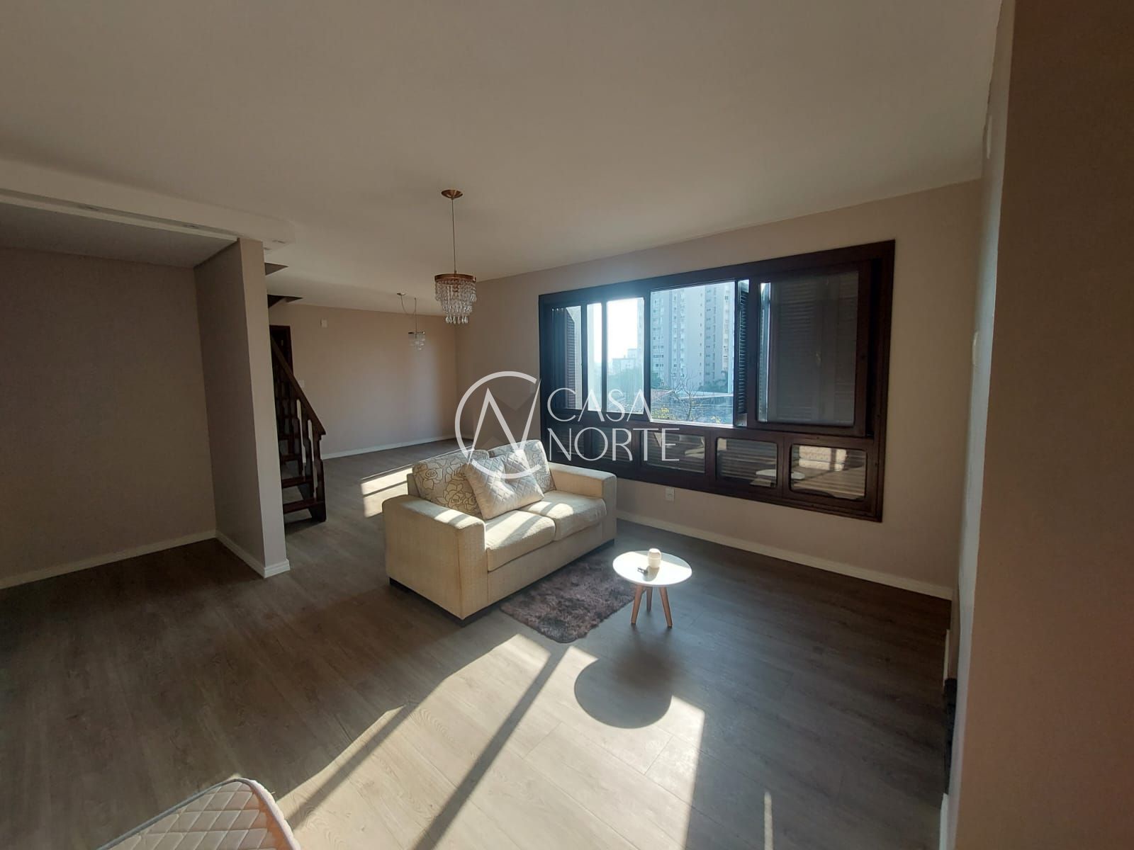 Cobertura à venda com 3 quartos, 216m², 1 suíte, 2 vagas, Rua Aliança no bairro Jardim Lindóia em Porto Alegre