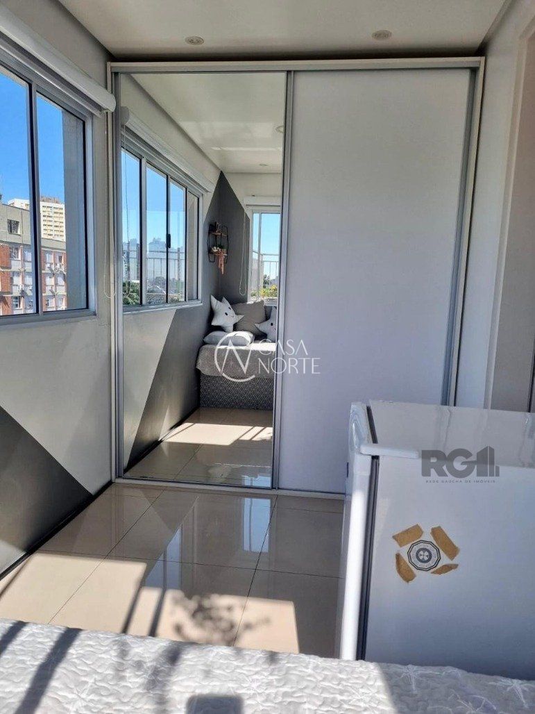 Cobertura à venda com 2 quartos, 122m², Rua Ernesto Alves no bairro Floresta em Porto Alegre