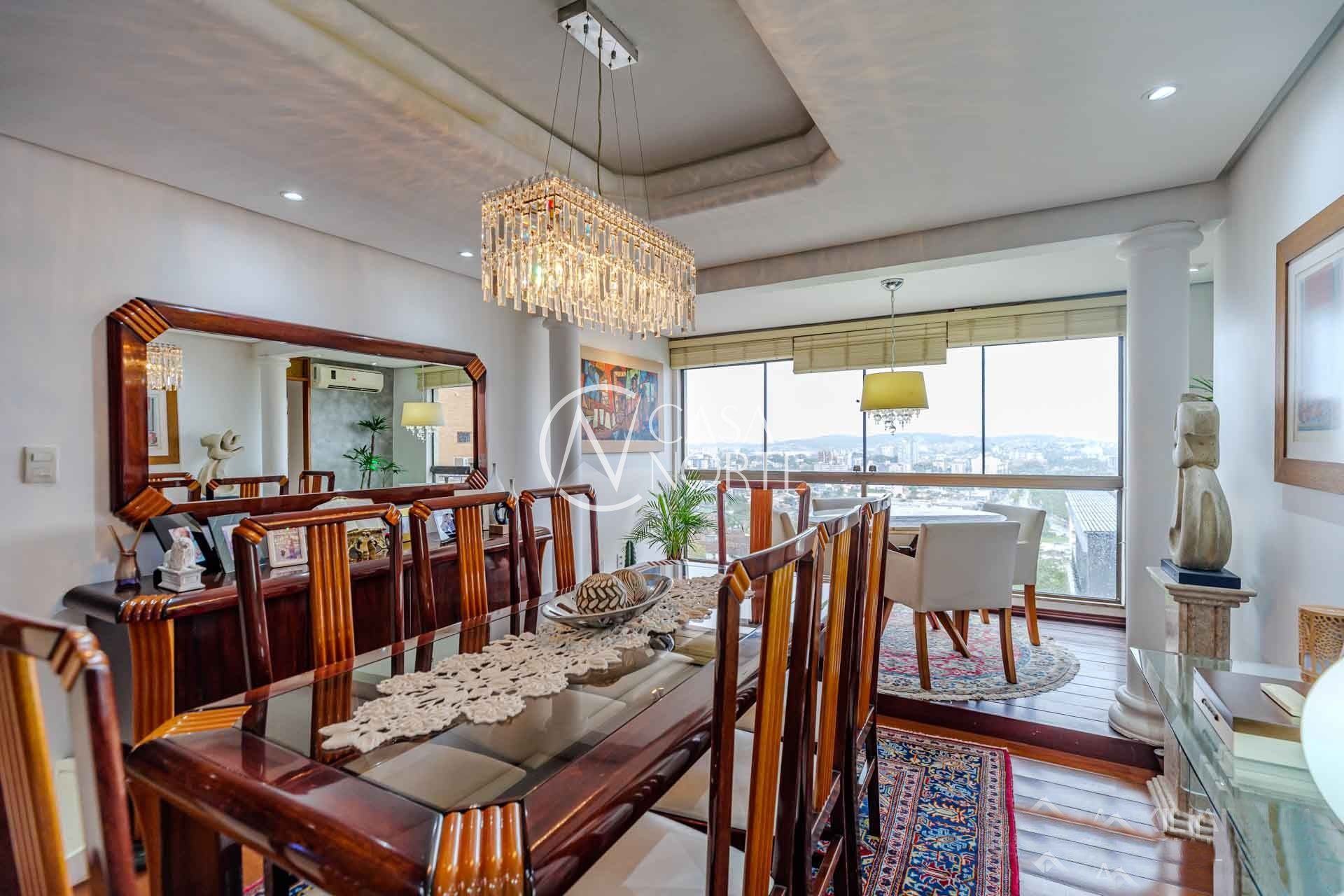 Cobertura à venda com 4 quartos, 290m², 3 suítes, 2 vagas, Avenida Icaraí no bairro Cristal em Porto Alegre