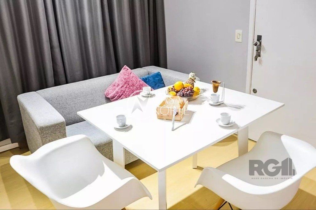 Studio à venda com 1 quarto, 27m², Rua Mucio Teixeira no bairro Menino Deus em Porto Alegre