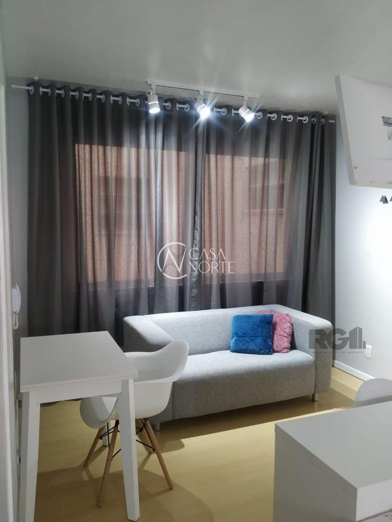 Studio à venda com 1 quarto, 27m², Rua Mucio Teixeira no bairro Menino Deus em Porto Alegre