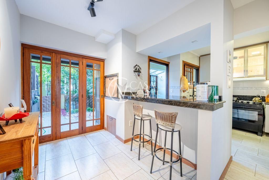 Casa de Condomínio à venda com 3 quartos, 162m², 1 suíte, 2 vagas, Rua Landel de Moura no bairro Tristeza em Porto Alegre