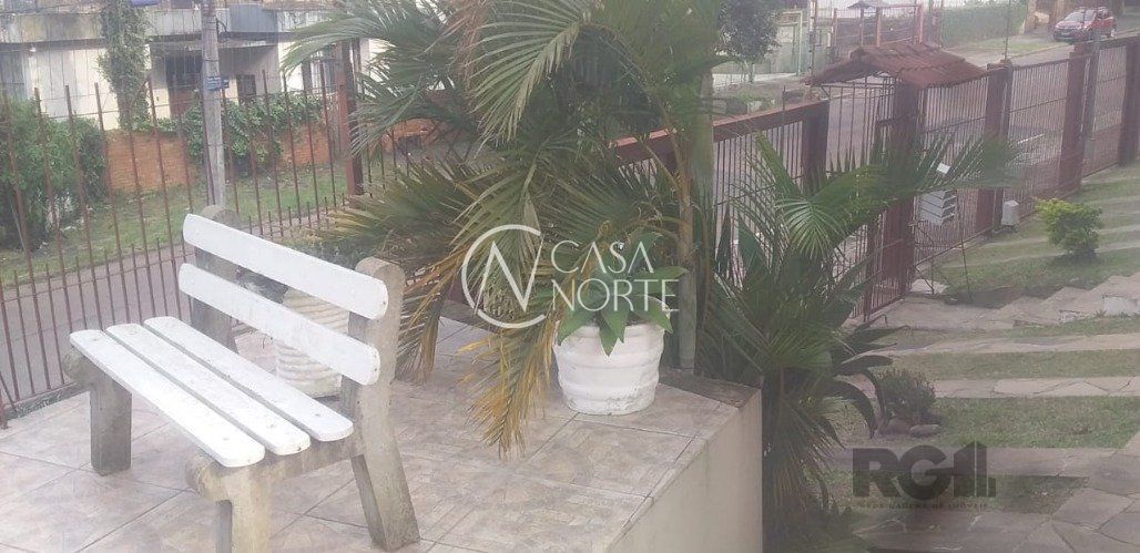 Cobertura à venda com 2 quartos, 206m², 2 vagas, Rua General Gomes Carneiro no bairro Medianeira em Porto Alegre