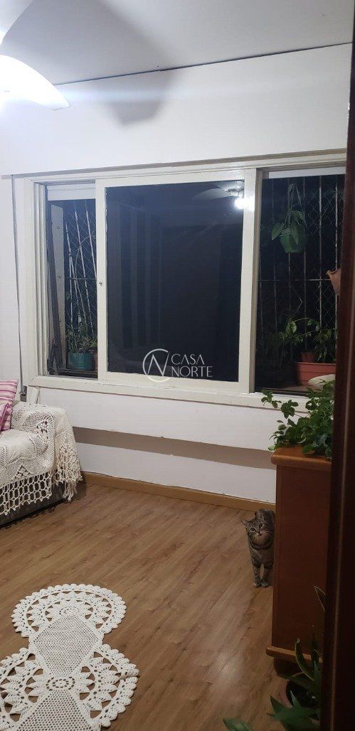 Apartamento à venda com 3 quartos, 120m², 1 suíte, 1 vaga, Avenida Cristovao Colombo no bairro Floresta em Porto Alegre