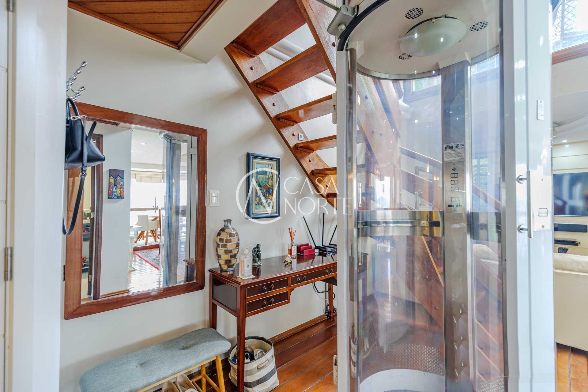 Cobertura à venda com 4 quartos, 290m², 3 suítes, 2 vagas, Avenida Icaraí no bairro Cristal em Porto Alegre