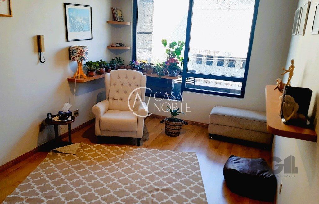 Sala Comercial à venda , 29m², 1 vaga, Avenida Cristóvão Colombo no bairro Floresta em Porto Alegre
