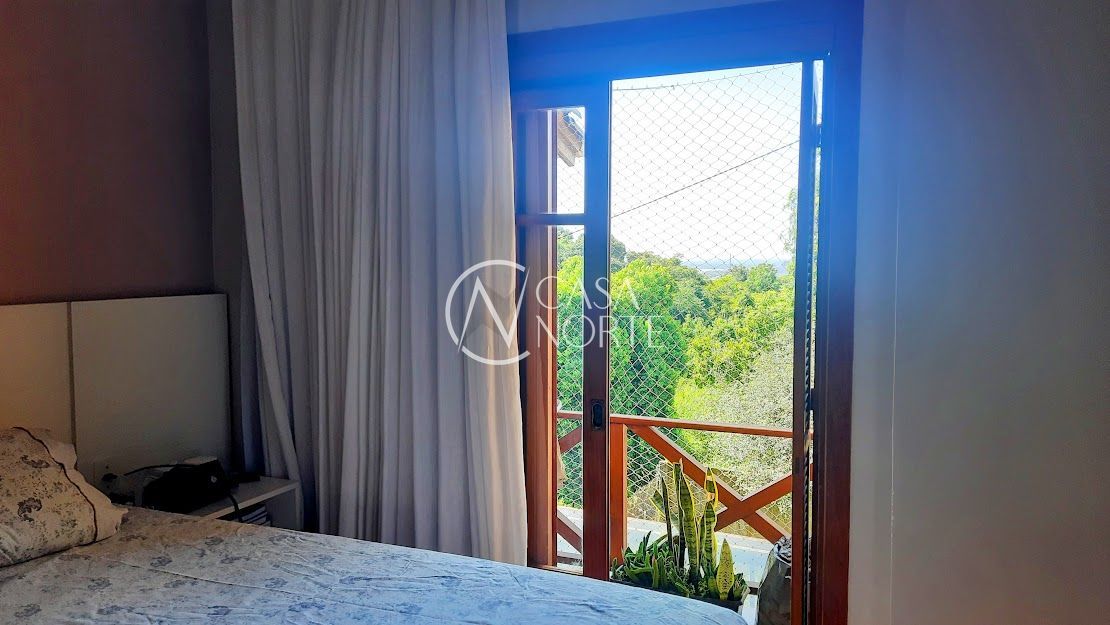 Casa de Condomínio à venda com 3 quartos, 177m², 1 suíte, 2 vagas, Rua Hipólito da Costa no bairro Santa Tereza em Porto Alegre